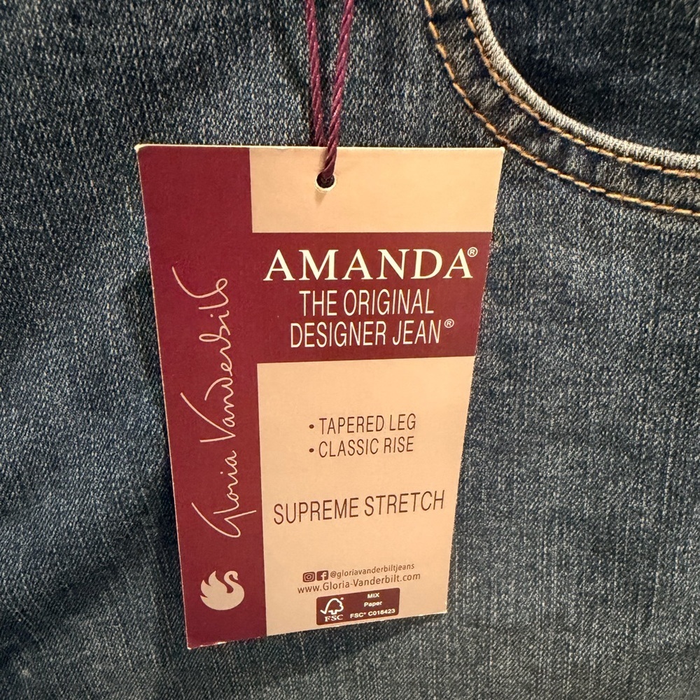 NWT Gloria Vanderbilt Amanda Jeans 20W Short Tapered Classic Rise Stretch Denim - Picture 5 of 12
